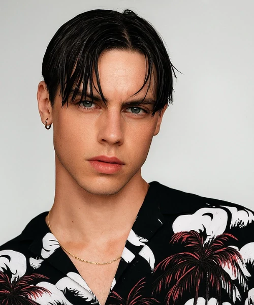 curtain-bangs-hairstyle-boy